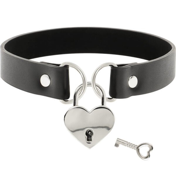 COQUETTE CHIC DESIRE COLLAR CUERO VEGANO ACCESORIO CORAZoN CON LLAVE